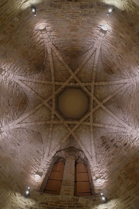The resemblance between the roof of the great kitchen of Durham Cathedral seen here, and the construction techniques used in Cordoba, Spain, in the tenth century, shown below, is remarkable. But there are also contemporary parallels much closer to home - the kitchens of Bamburgh and Raby Castles nearby are very similar, indicating that in the fourteenth century, this was the convention for roofing the kitchens of substantial buildings in North East England.